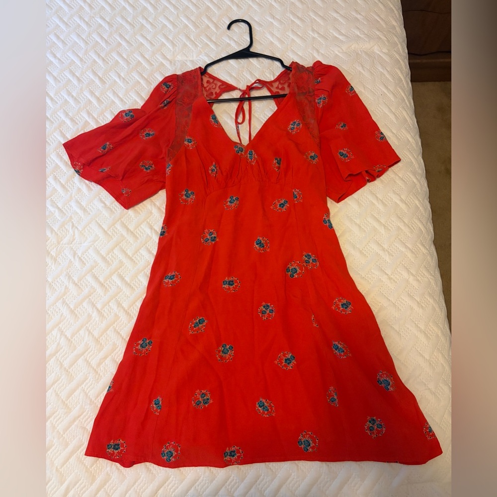 Free People | Mockingbird Red Floral V-Neck Open-Back Mini Dress *Like New* - Picture 2 of 6